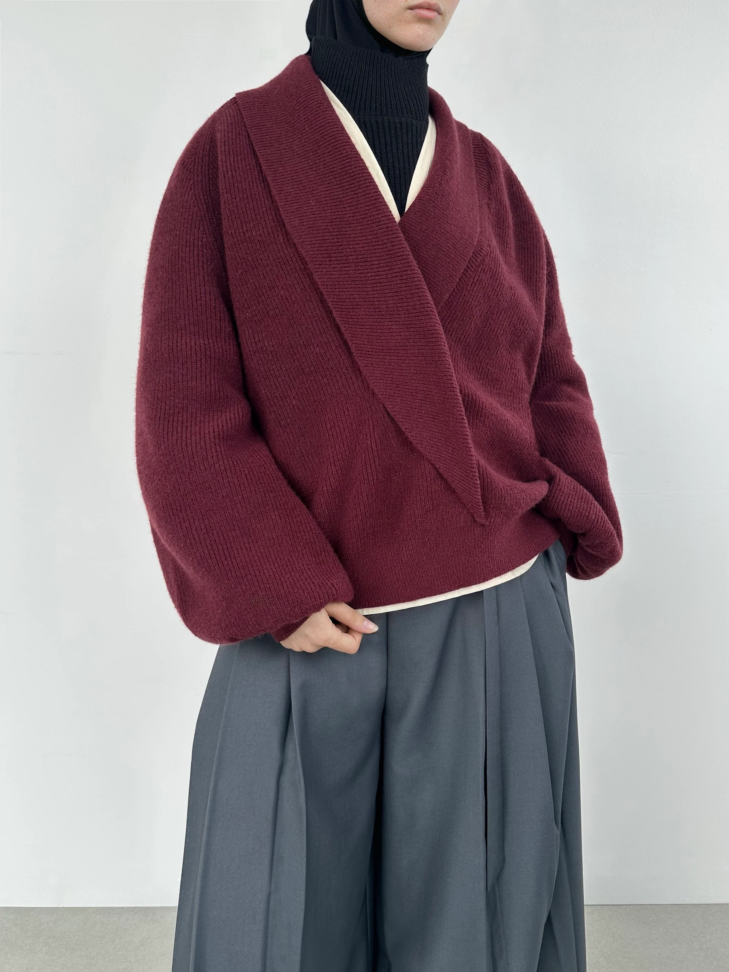 Cardigan — Bordeaux - Image 2