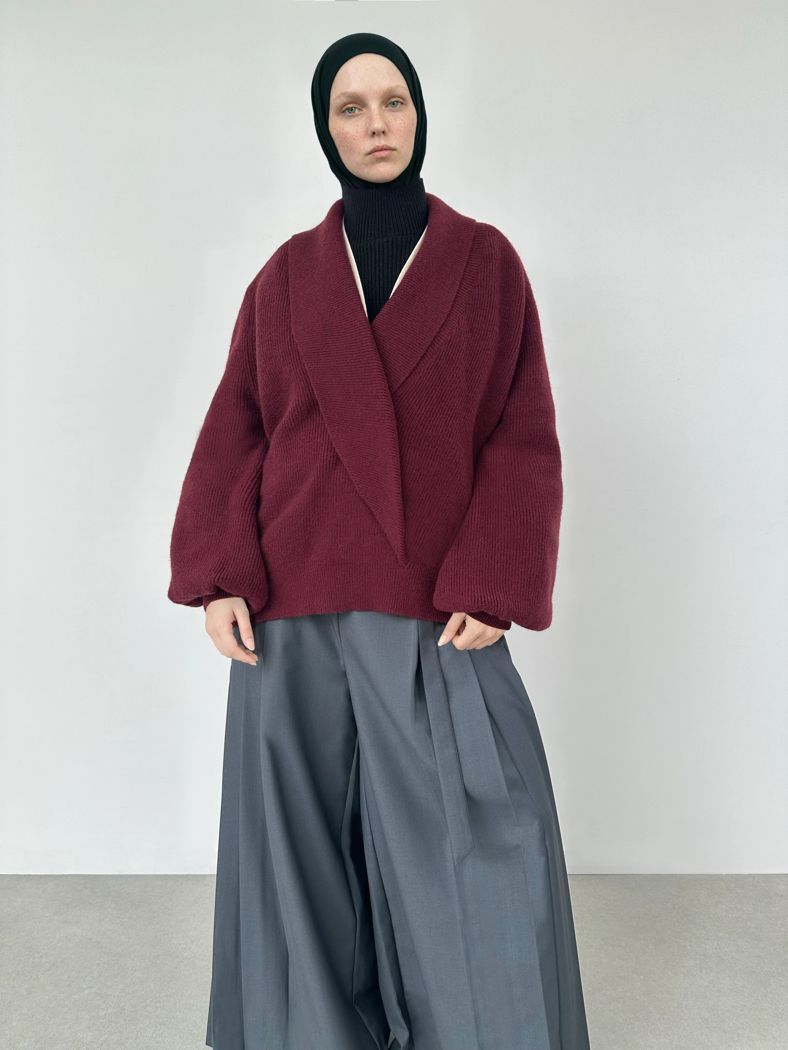 Cardigan — Bordeaux - Image 4