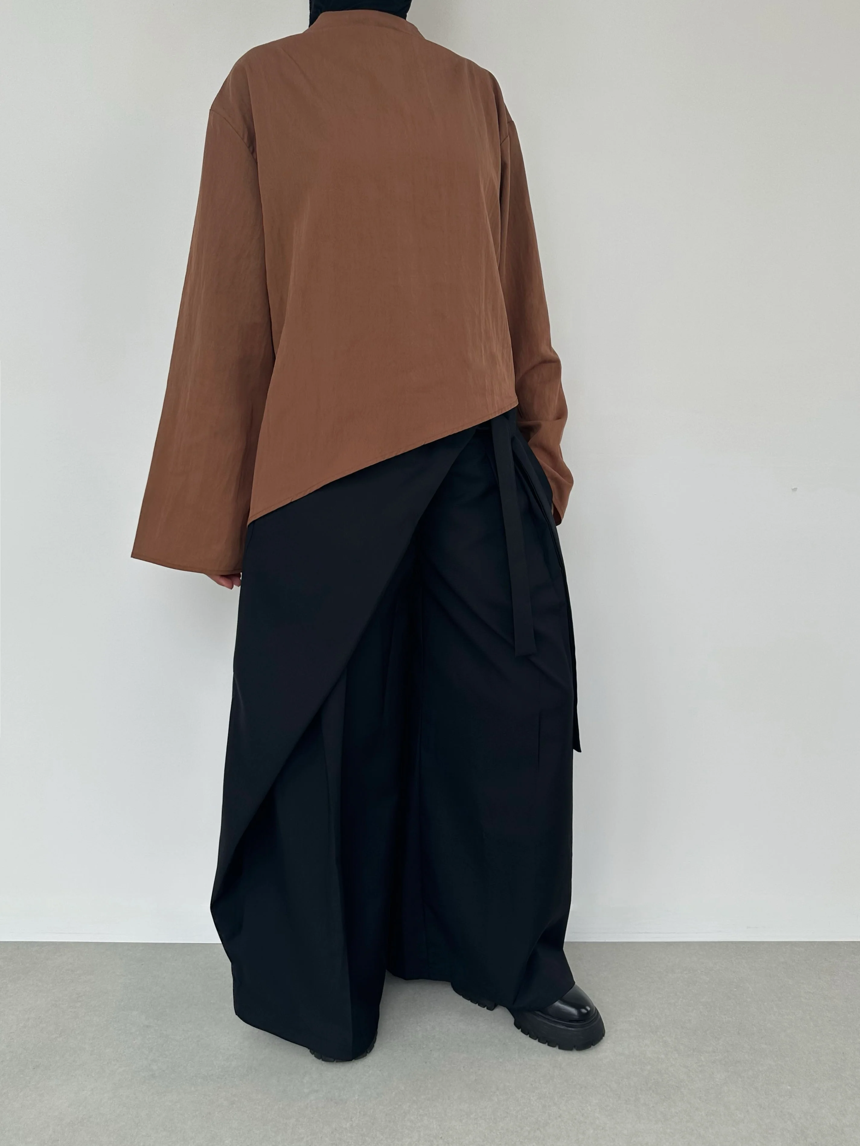 Haut asymétrique — Marron - Image 2